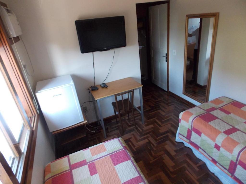 Hotel Porto Alegre Zimmer foto